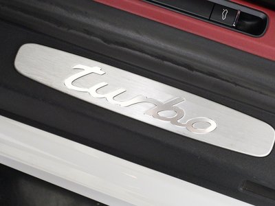 2014 Porsche 911 — миниатюра 13