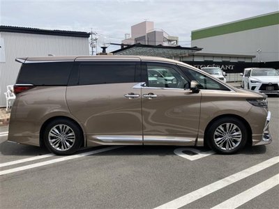 TOYOTA ALPHARD - 4