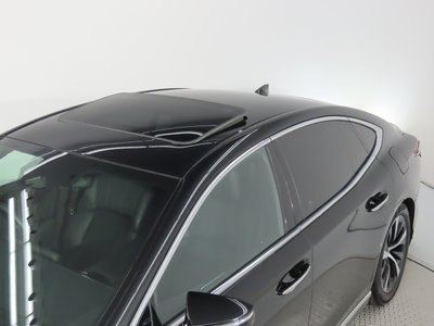 صورة 8 لـ 2024 Lexus LS