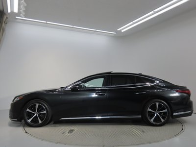 صورة 3 لـ 2024 Lexus LS