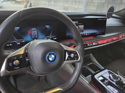 BMW I7 - 2