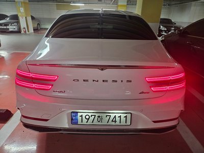 GENESIS G80 (RG3) - 2