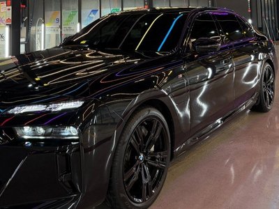 BMW 7 SERIES - 1