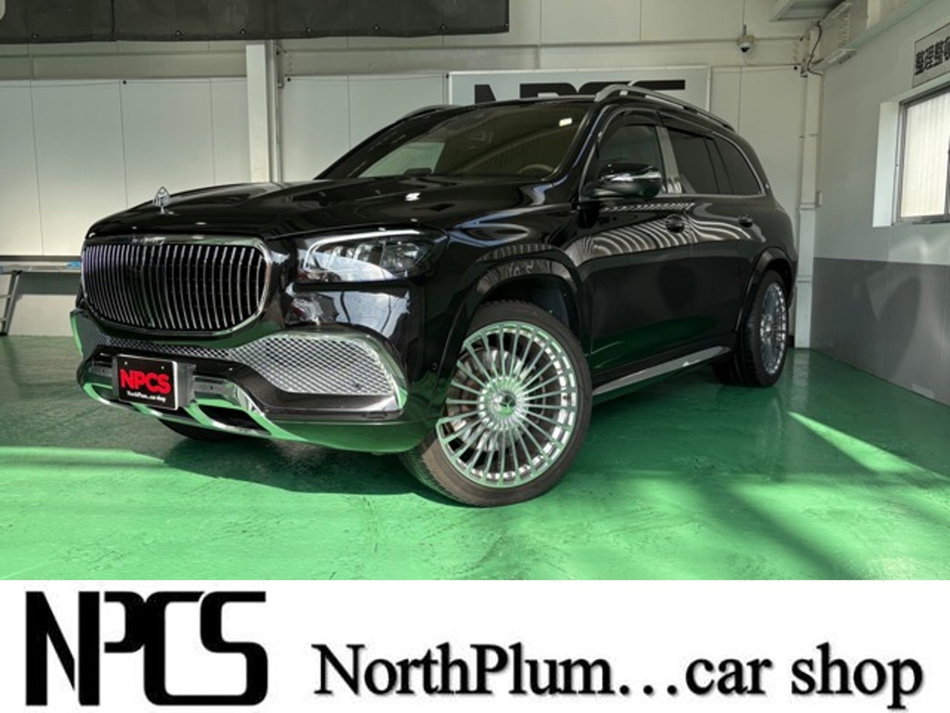 MERCEDES-BENZ GLS - View 1