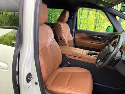 صورة 8 لـ 2024 Toyota VELLFIRE