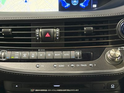 2018 Lexus LS thumbnail 17