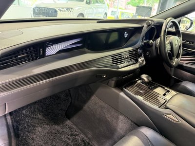 2018 Lexus LS thumbnail 60