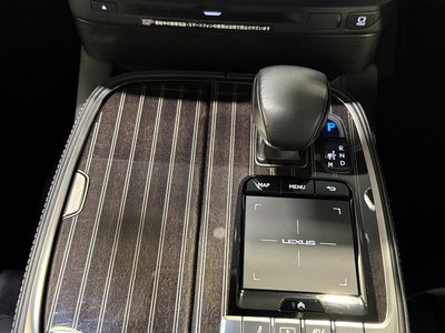 2018 Lexus LS thumbnail 19