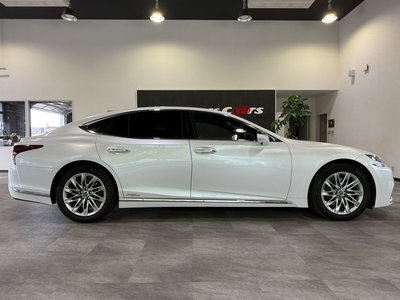 2018 Lexus LS thumbnail 38