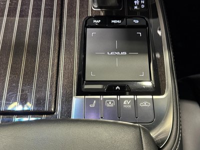 2018 Lexus LS thumbnail 21