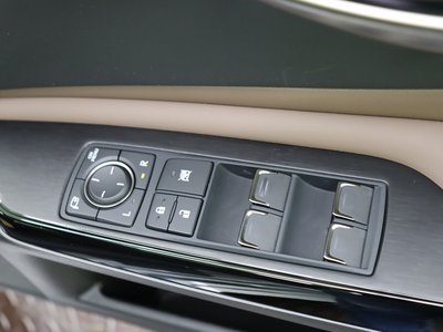 2023 Lexus ES thumbnail 40