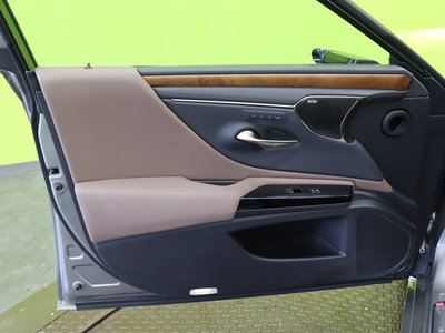 2023 Lexus ES thumbnail 57