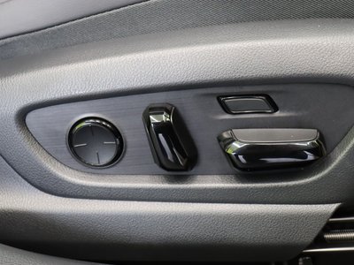 2023 Lexus ES thumbnail 39