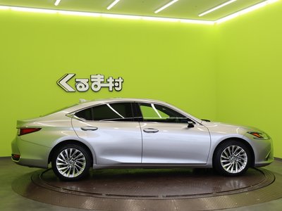 صورة 9 لـ 2023 Lexus ES