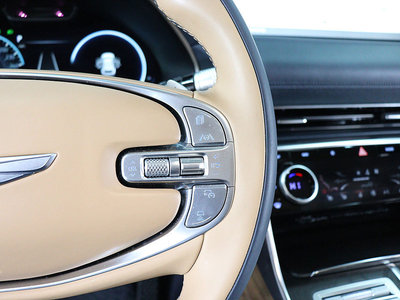 صورة 8 لـ 2023 Genesis GV80