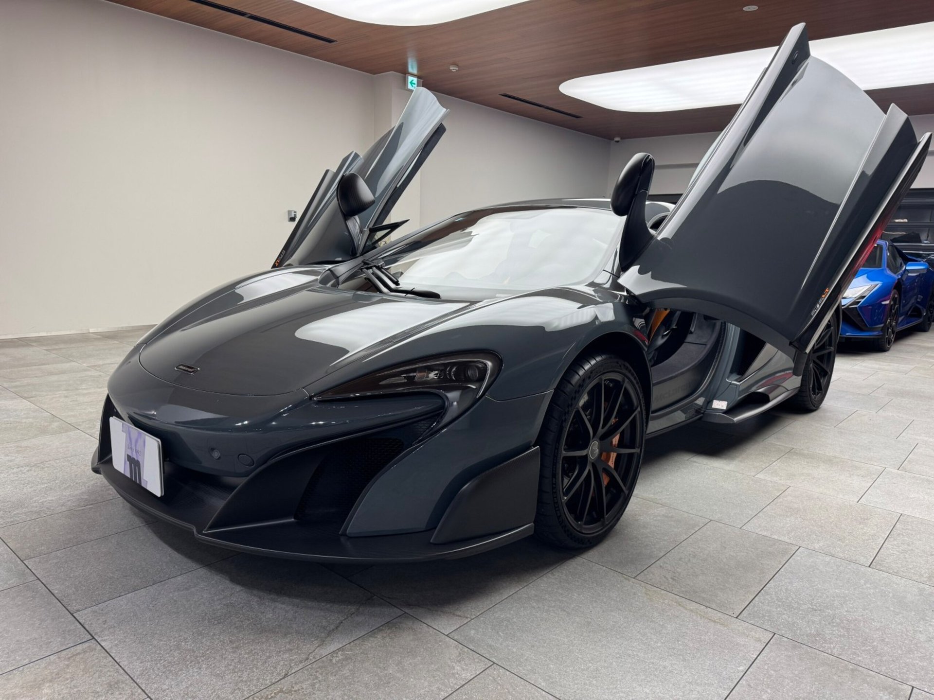 MCLAREN 675LT - View 1