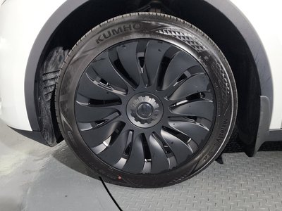 صورة 6 لـ 2024 Tesla MODEL Y