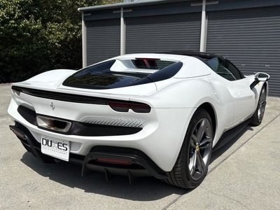 2024 FERRARI 296 GTS 照片 4