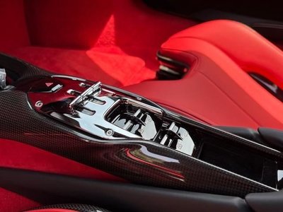 2024 FERRARI 296 GTS — миниатюра 27