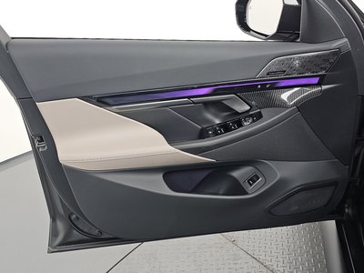 2025 BMW M5 缩略图 14
