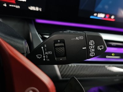2025 BMW M5 缩略图 27