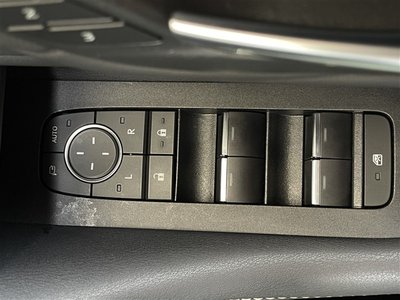 صورة مصغرة 26 لـ 2023 TOYOTA ALPHARD