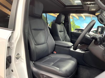 TOYOTA LAND CRUISER 250 - 8