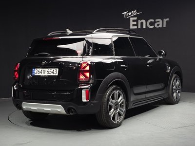 MINI COUNTRYMAN - 3