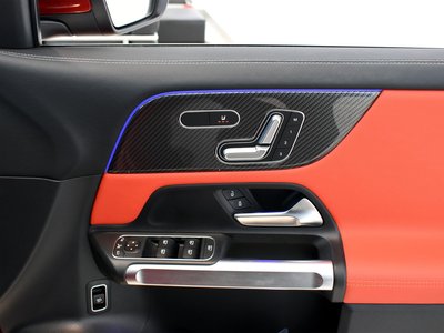 صورة مصغرة 17 لـ 2024 Mercedes-BENZ GLB AMG