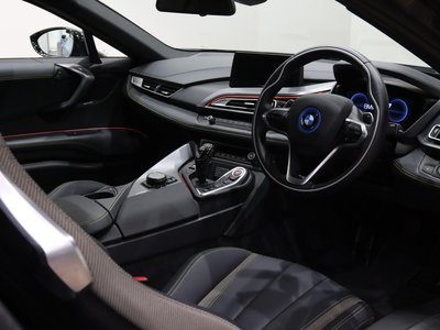 2017 BMW I8 — миниатюра 11