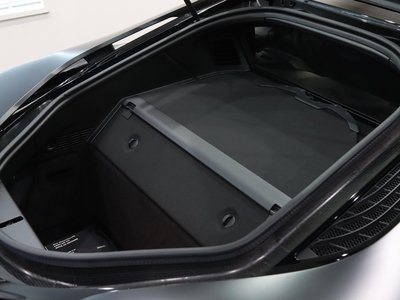 2017 BMW I8 — миниатюра 36