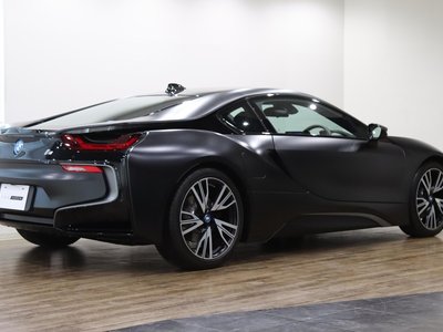 2017 BMW I8 — фото 9