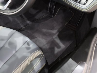 2017 BMW I8 — миниатюра 14