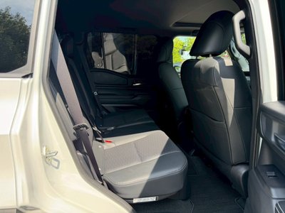 2025 Toyota LAND CRUISER 250 — миниатюра 64
