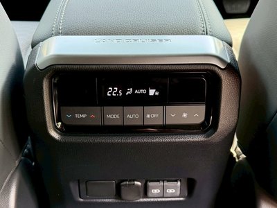 2025 Toyota LAND CRUISER 250 — миниатюра 70