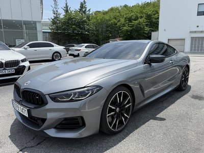 BMW 8 SERIES