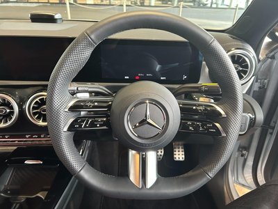 2025 Mercedes-BENZ A-CLASS photo 6
