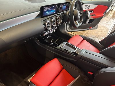 2025 Mercedes-BENZ A-CLASS 缩略图 23