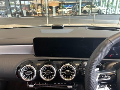 2025 Mercedes-BENZ A-CLASS 缩略图 18