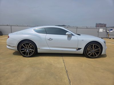 BENTLEY CONTINENTAL - 4