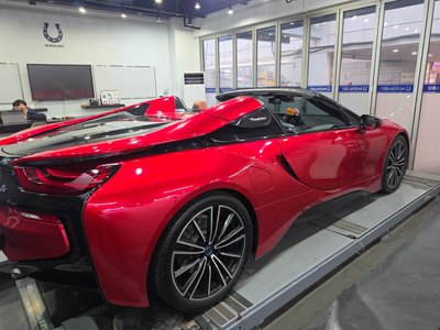 2019 BMW I8 thumbnail 18