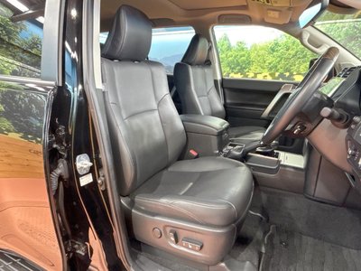 TOYOTA LAND CRUISER PRADO - 10