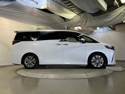 2023 Toyota ALPHARD — фото 6