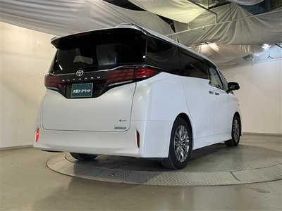 2023 Toyota ALPHARD — фото 9