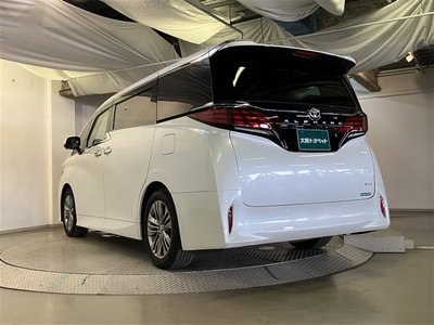 2023 Toyota ALPHARD — фото 7