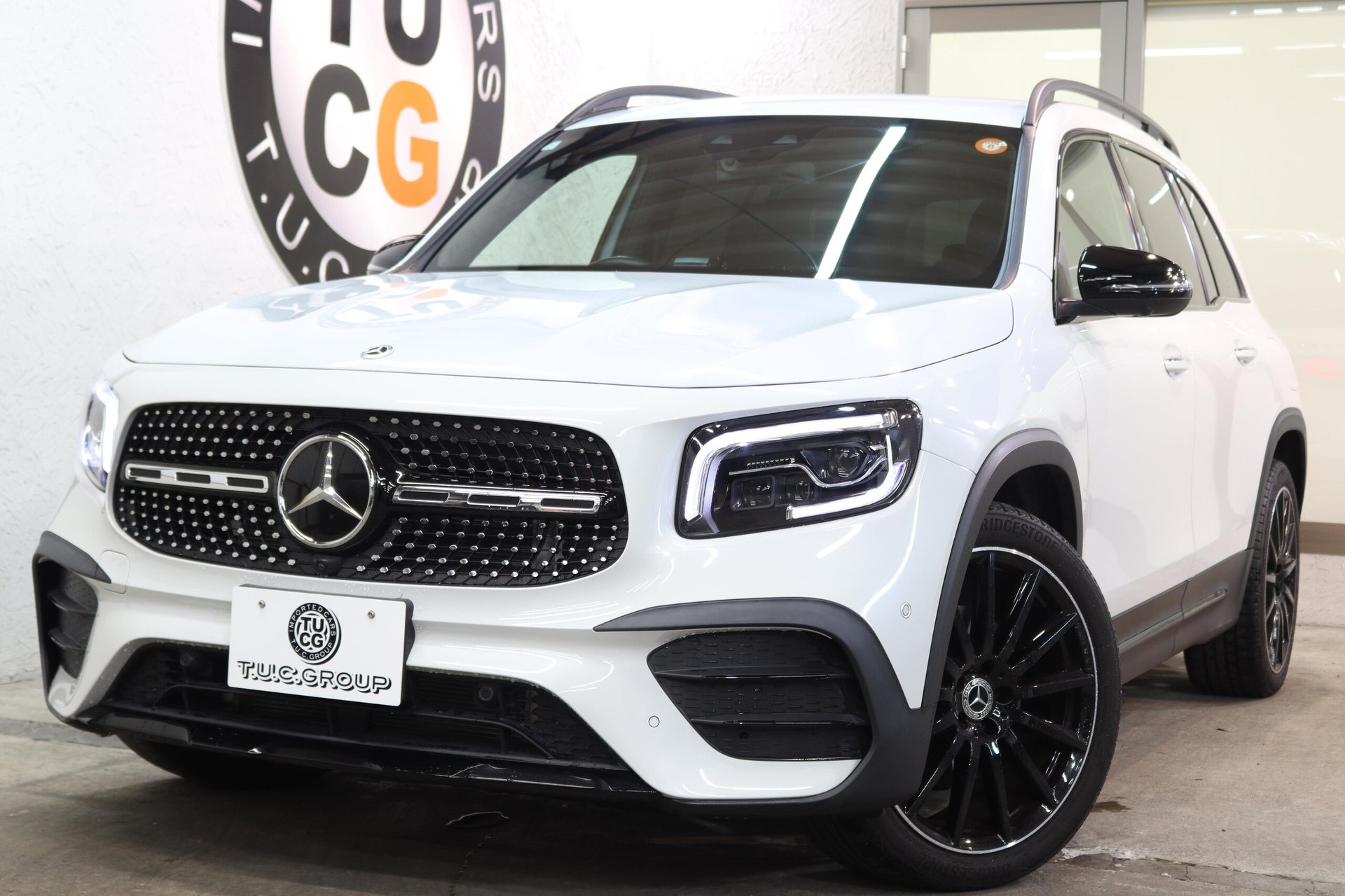 MERCEDES-BENZ GLB - View 1