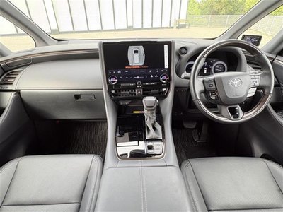 TOYOTA ALPHARD - 2