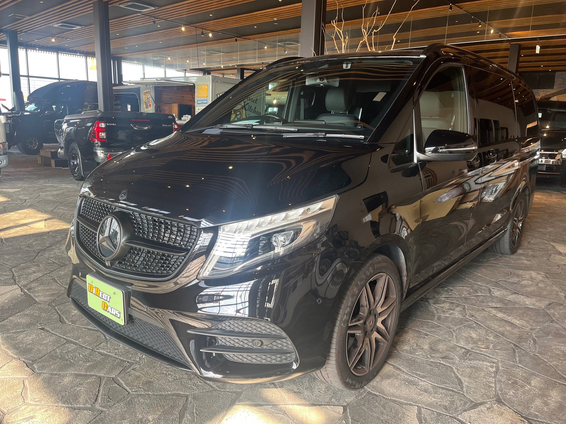 MERCEDES-BENZ V-CLASS - View 1