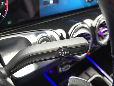 MERCEDES-BENZ GLB - 9