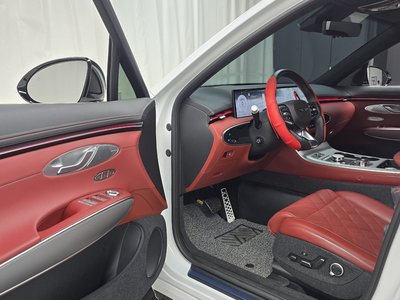 2024 Genesis GV70 — миниатюра 13